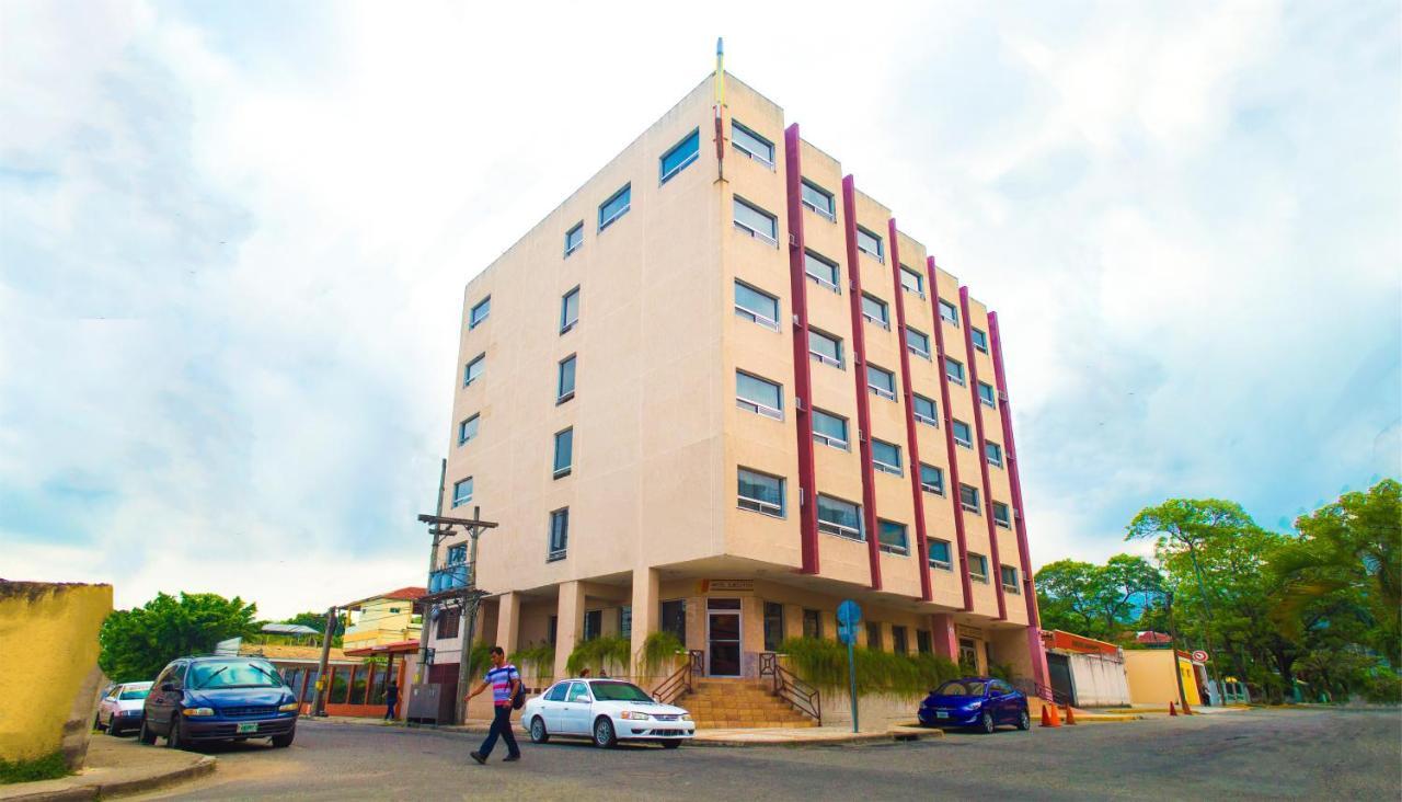 Hotel Ejecutivo San Pedro Sula Dış mekan fotoğraf
